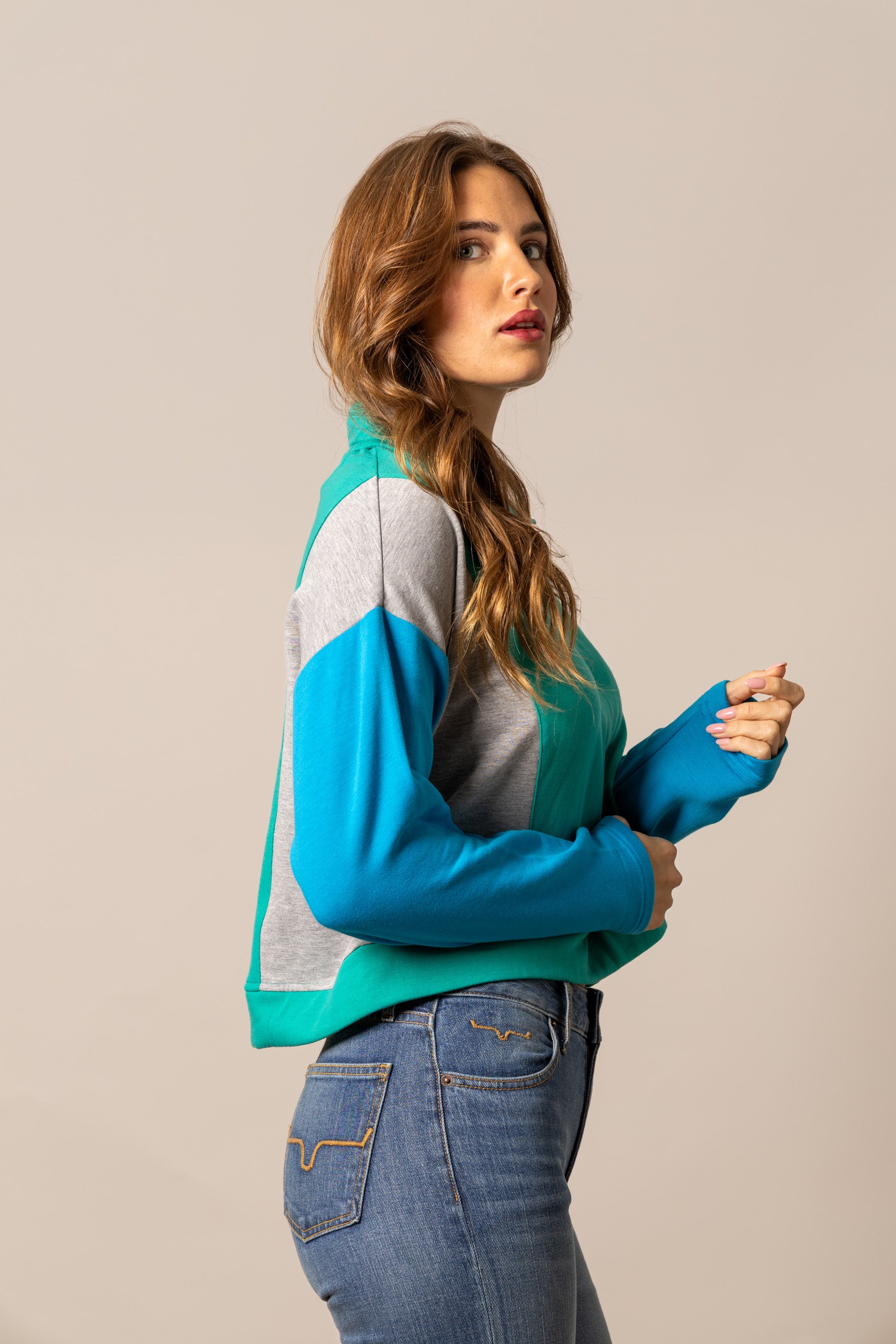 Cami-Green-Pullover-3.jpg